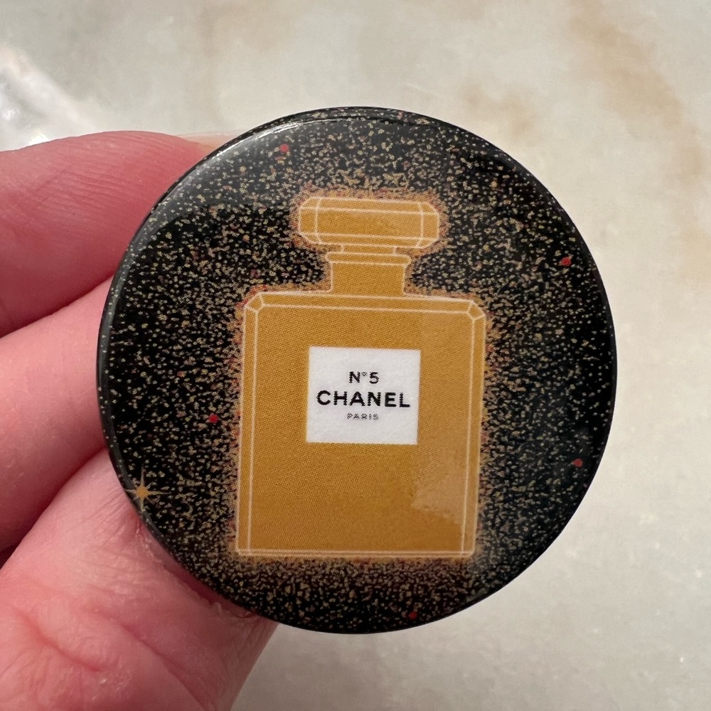 Authentic CHANEL Pins/Buttons - Picture 2 of 6